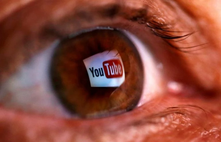 Ένοπλος «μπούκαρε» στα γραφεία του YouTube στην Καλιφόρνια! Βγαίνουν με τα χέρια ψηλά! Αναφορές για πυροβολισμούς – Δείτε LIVE εικόνα
